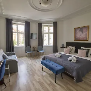 2* Otel Amager