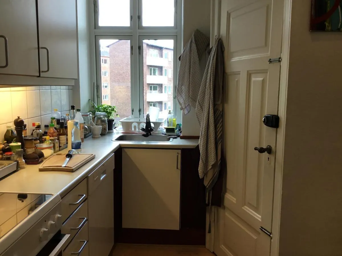 Quarto em Acomodações Particulares 1 Room, In A Privat Apart. Copenhaga Dinamarca